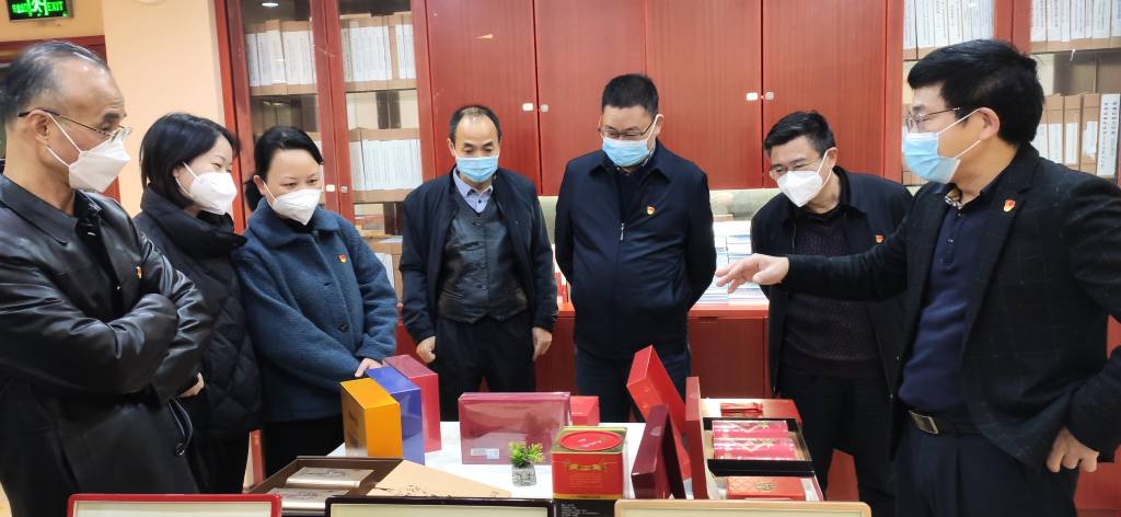 3_1024_472_70.jpg 3_1024_472_70.jpg